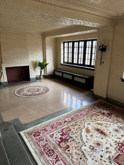 6832 S South Shore Drive Unit: 1