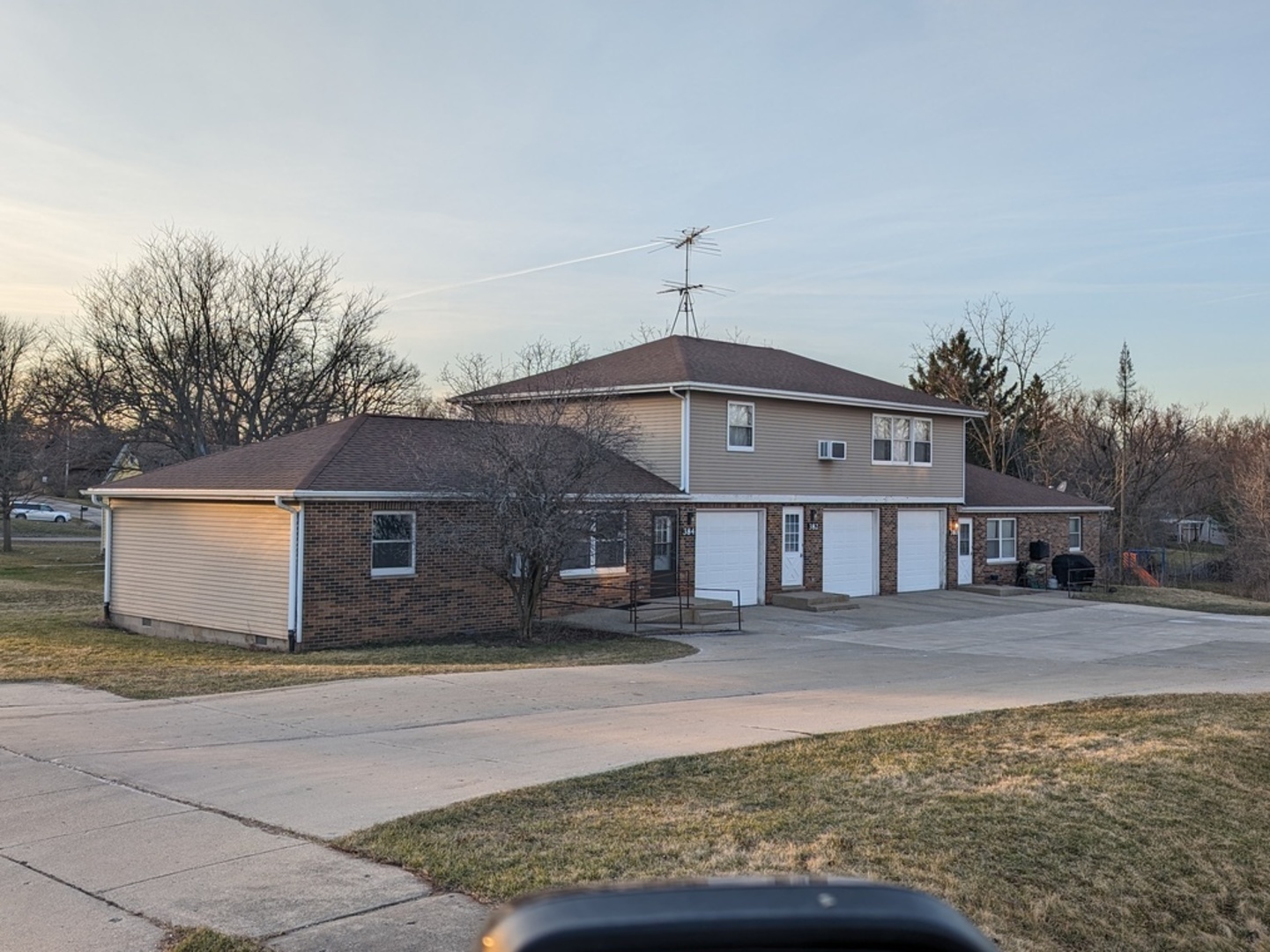 384 South Street Unit: 384