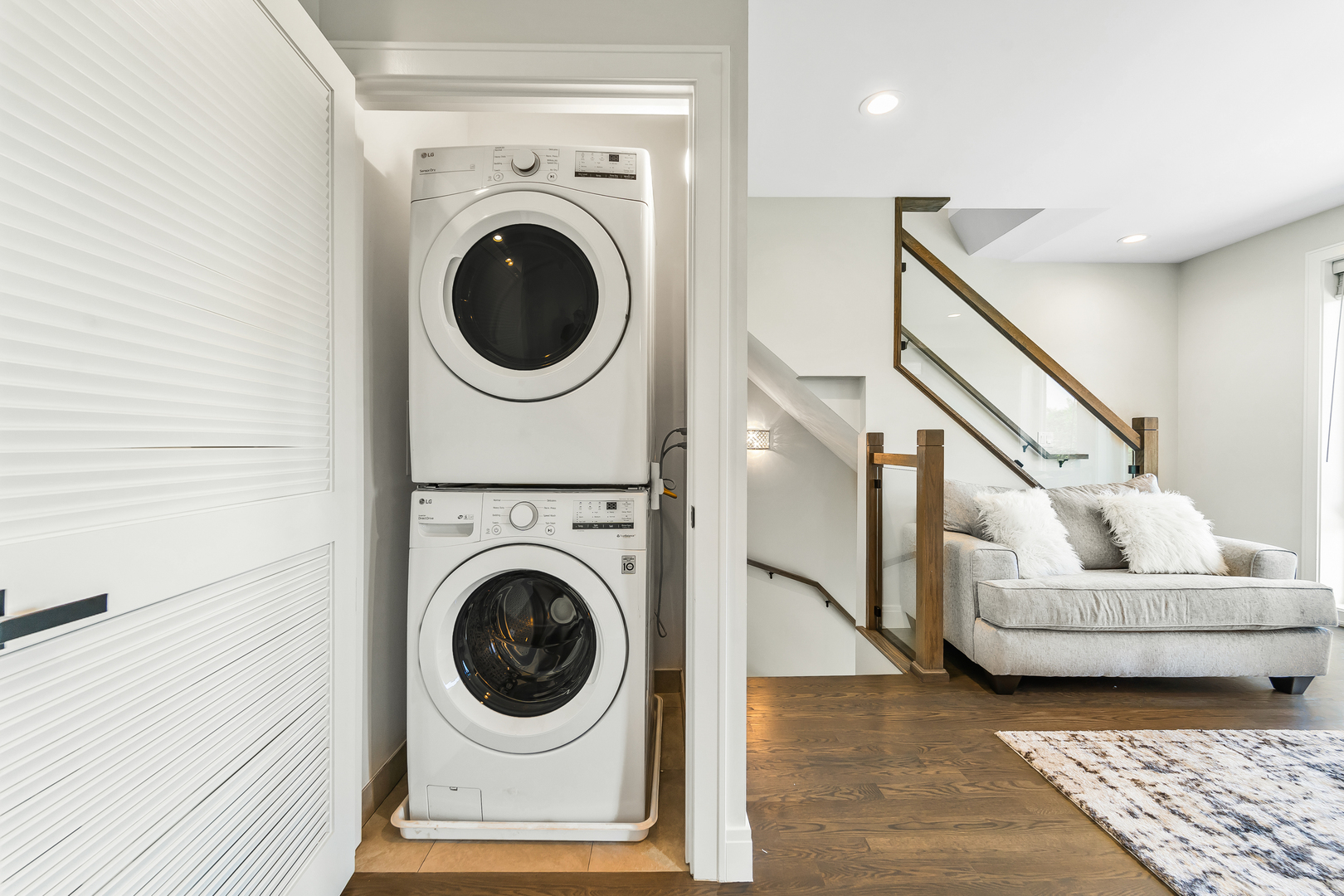 3901 S Lake Park Avenue