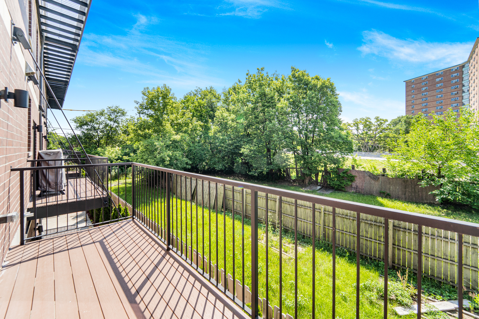 3901 S Lake Park Avenue