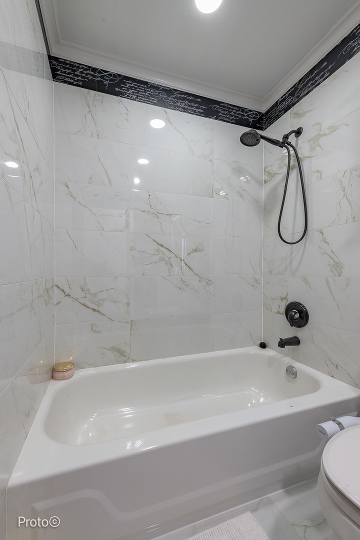 1780 S ARLINGTON HEIGHTS Road Unit: 1A