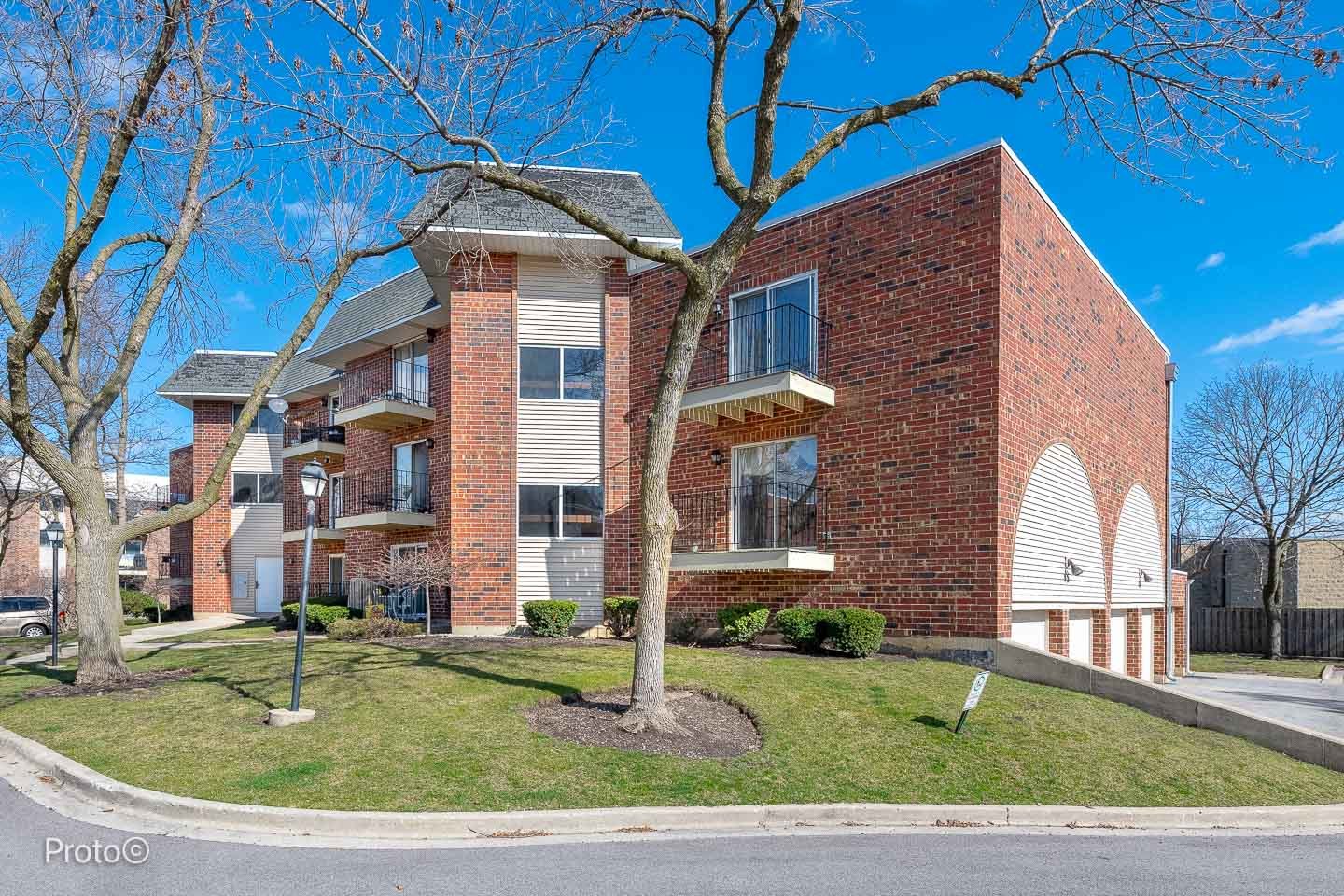 1780 S ARLINGTON HEIGHTS Road Unit: 1A