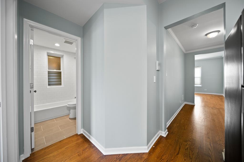 1244 W Sunnyside Avenue Unit: 1