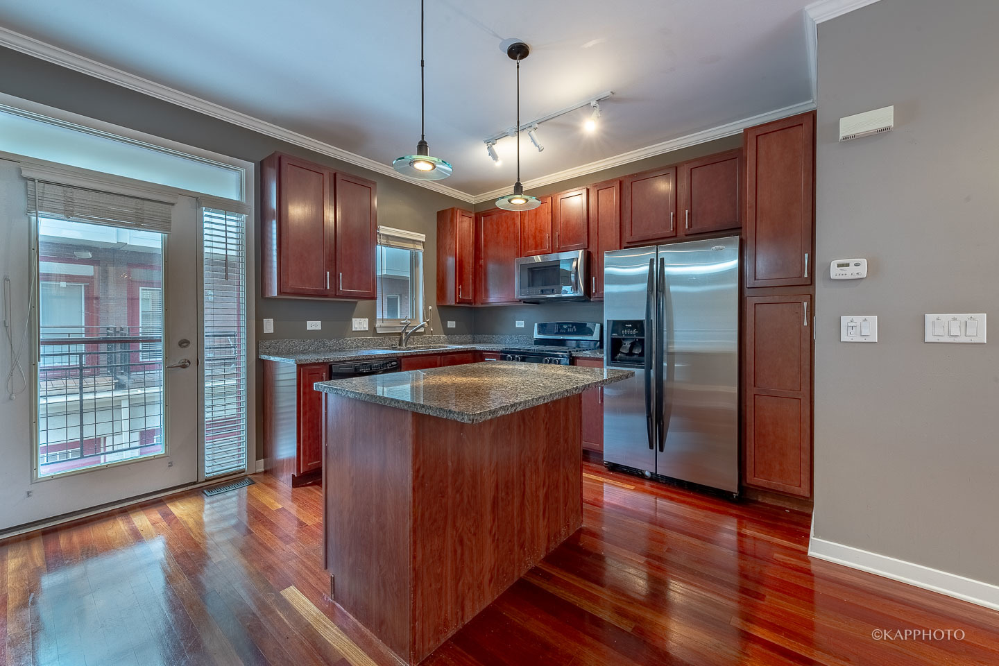 1234 W Monroe Street Unit: 5