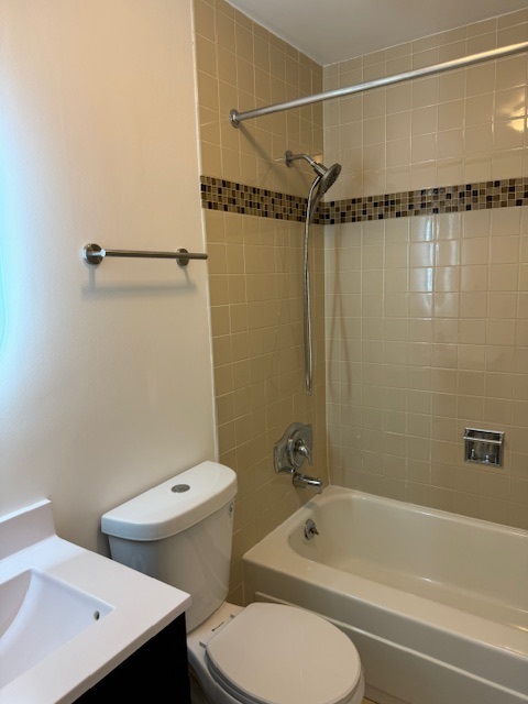 2901 S Michigan Avenue Unit: 1202