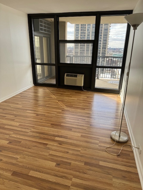 2901 S Michigan Avenue Unit: 1202