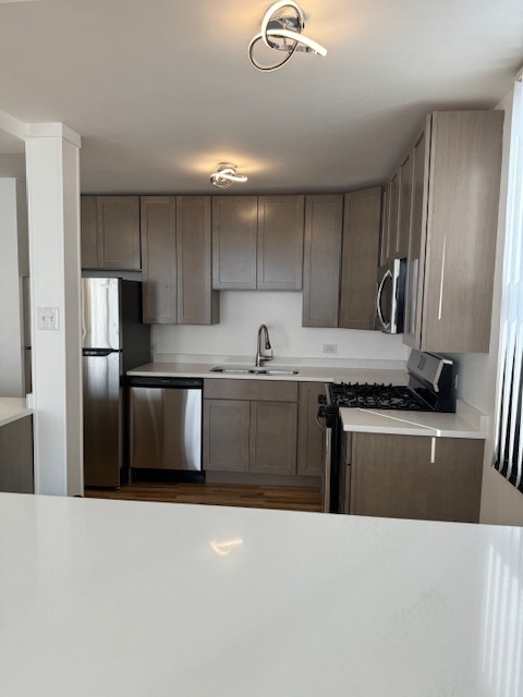 2901 S Michigan Avenue Unit: 1202