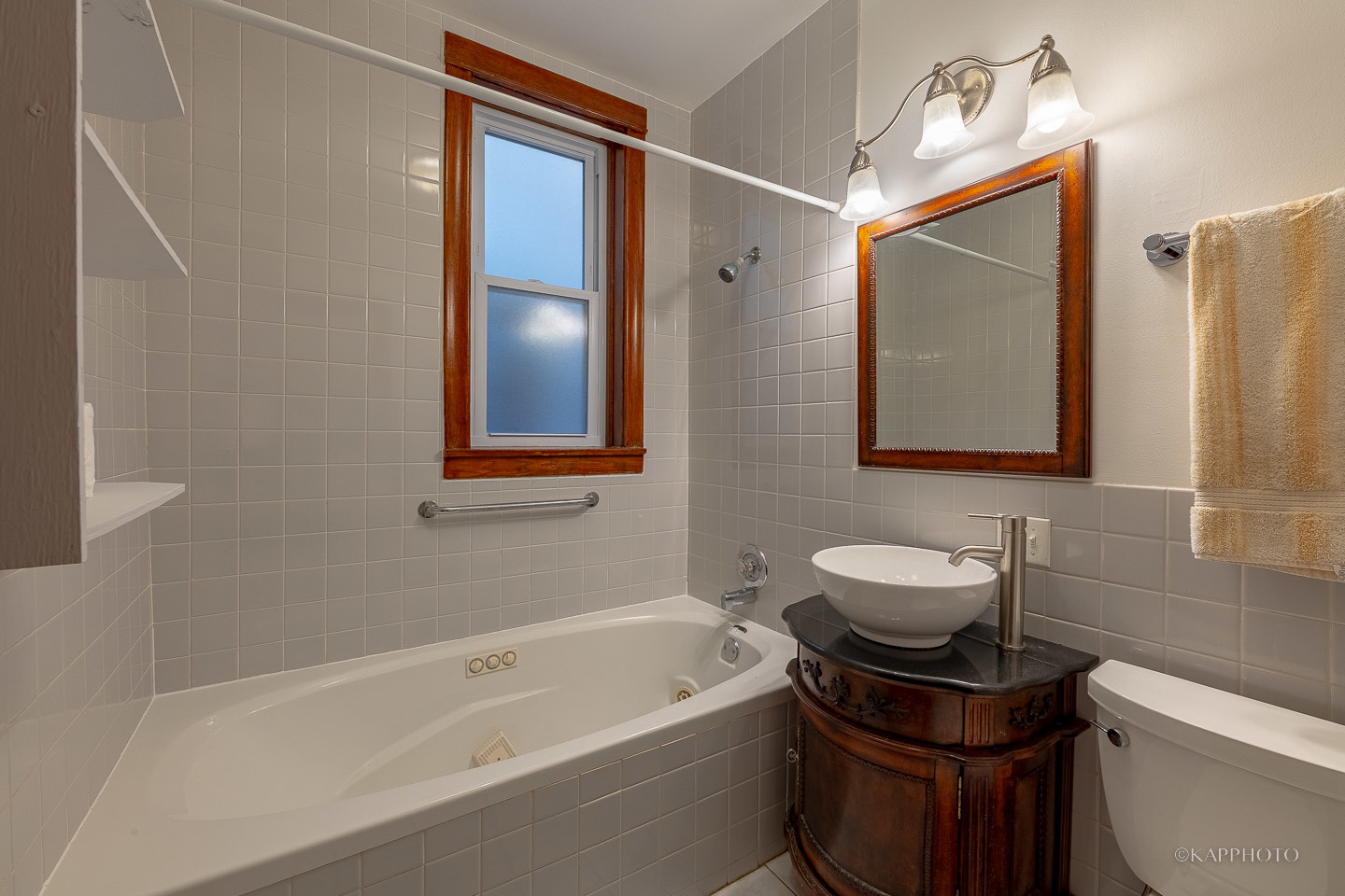 4228 N Bell Avenue Unit: 1