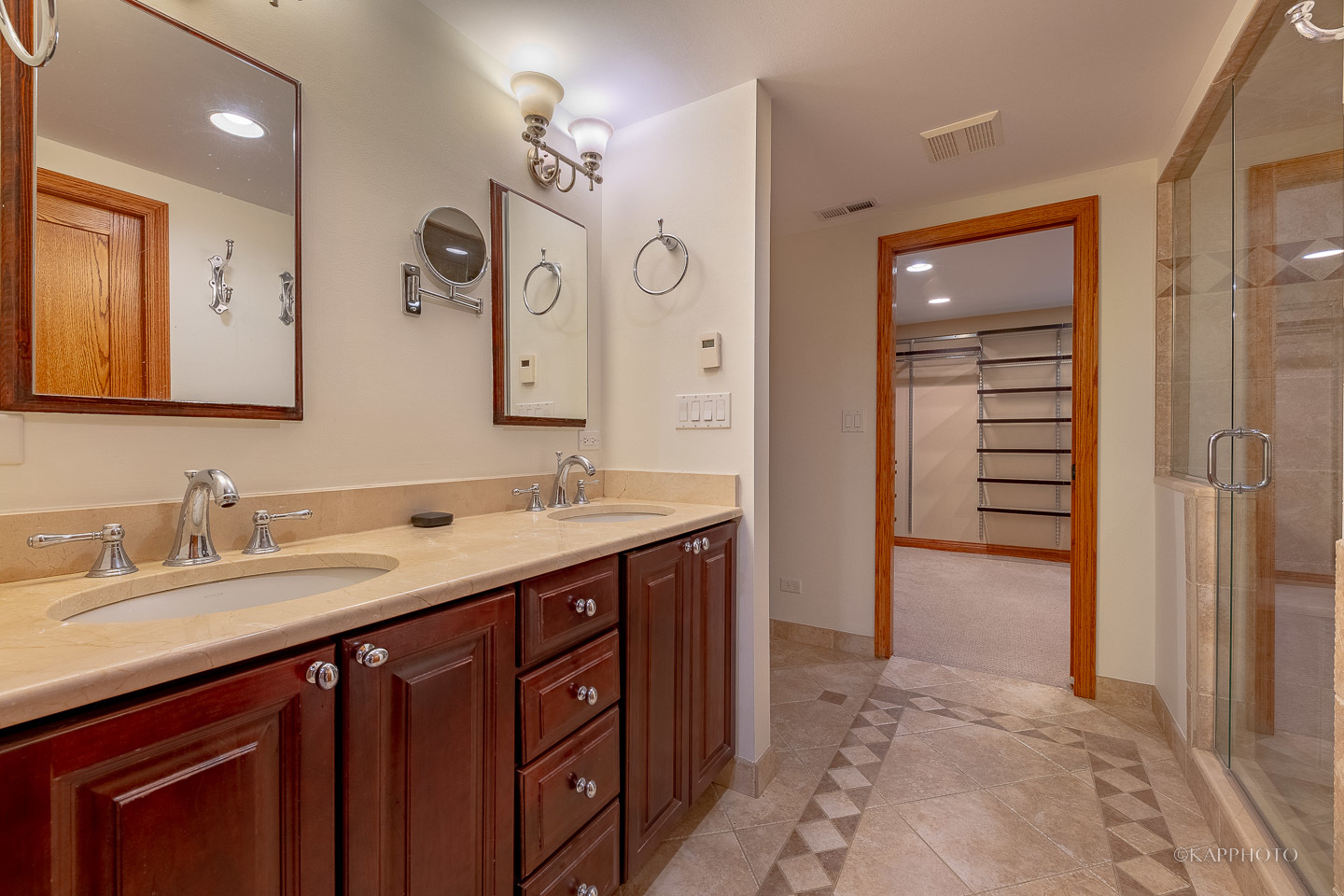 4228 N Bell Avenue Unit: 1