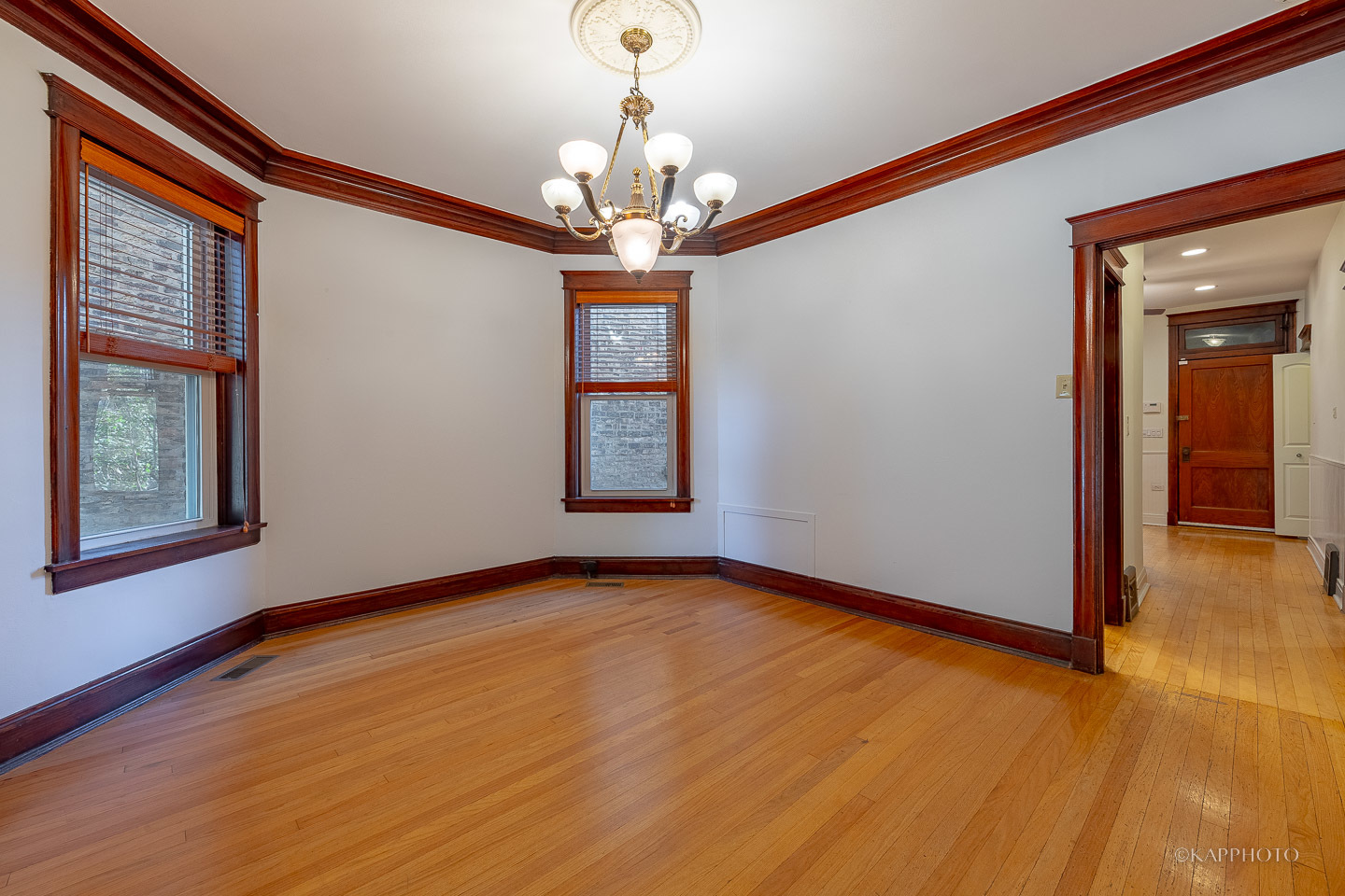 4228 N Bell Avenue Unit: 1