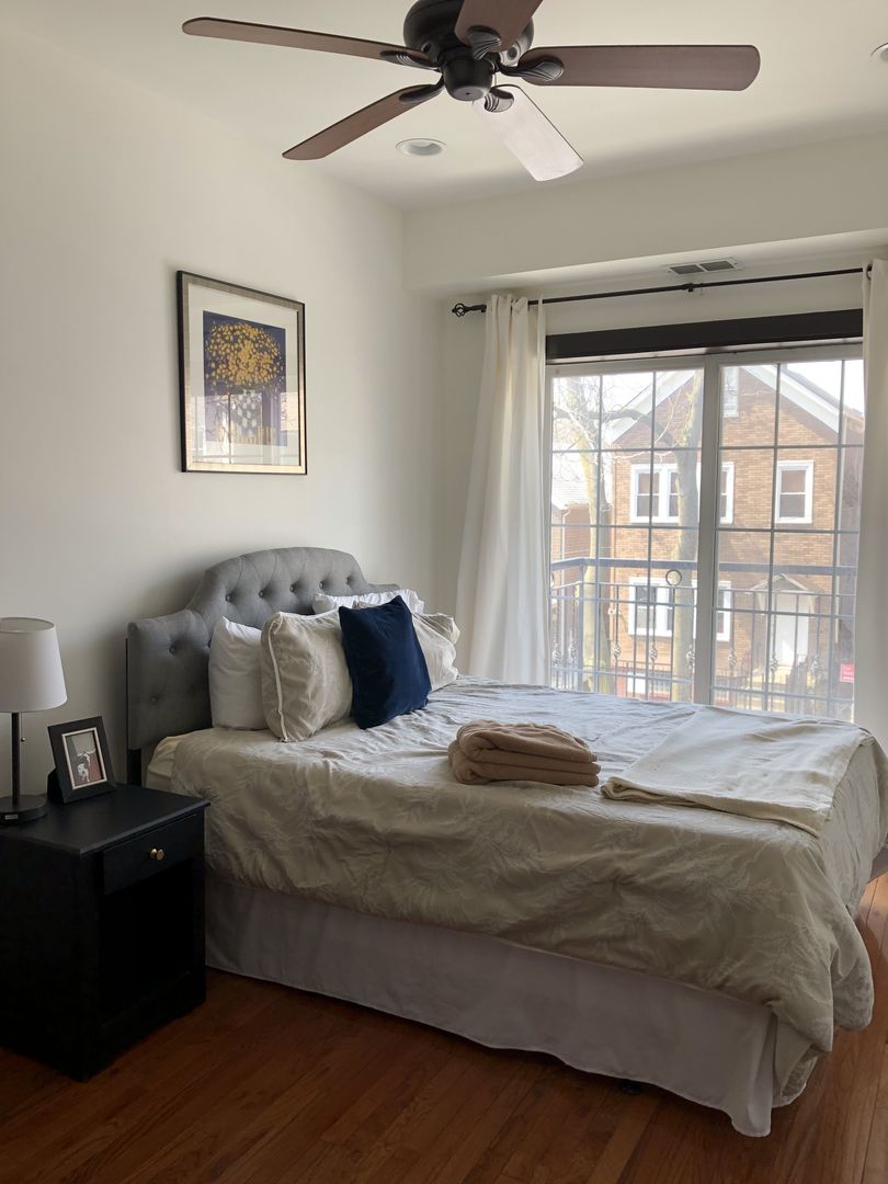 723 N Elizabeth Street Unit: 2