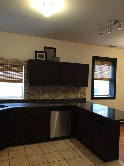 723 N Elizabeth Street Unit: 2