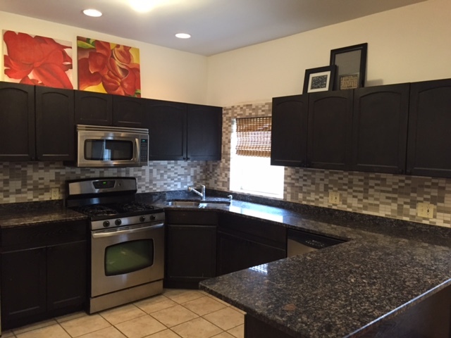 723 N Elizabeth Street Unit: 2