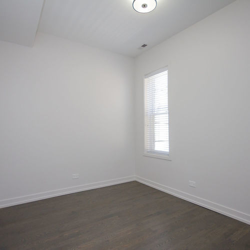 1008 W 18th Street Unit: 305