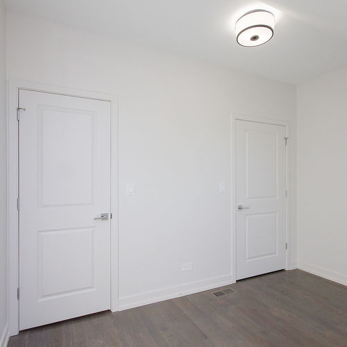 1008 W 18th Street Unit: 305