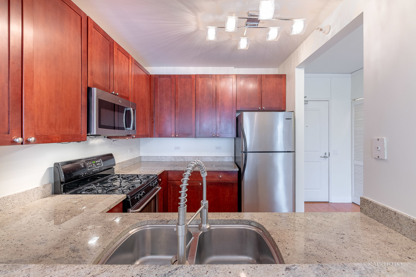 200 N Jefferson Street Unit: 1507