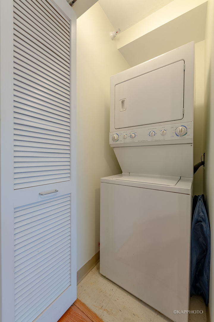200 N Jefferson Street Unit: 1507