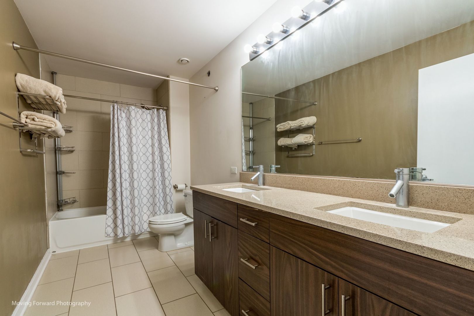 1224 W Van Buren Street Unit: 621