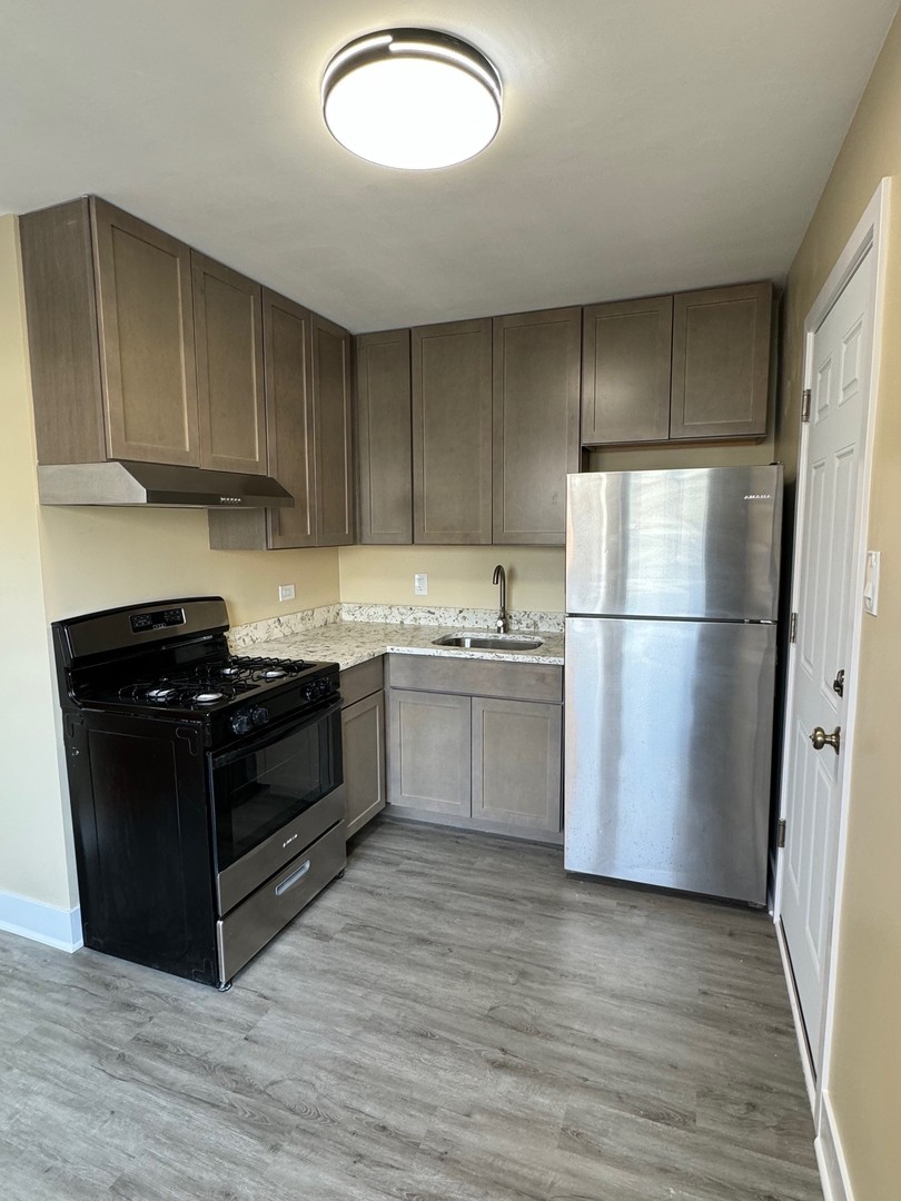 7322 S Kingston Avenue