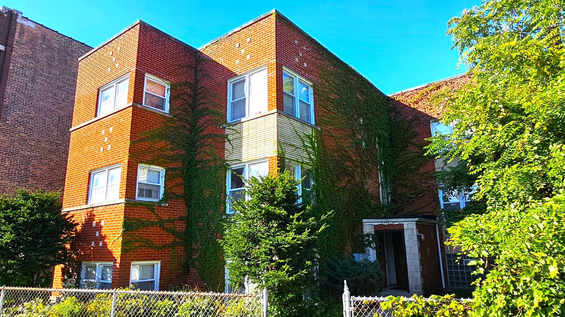 7322 S Kingston Avenue