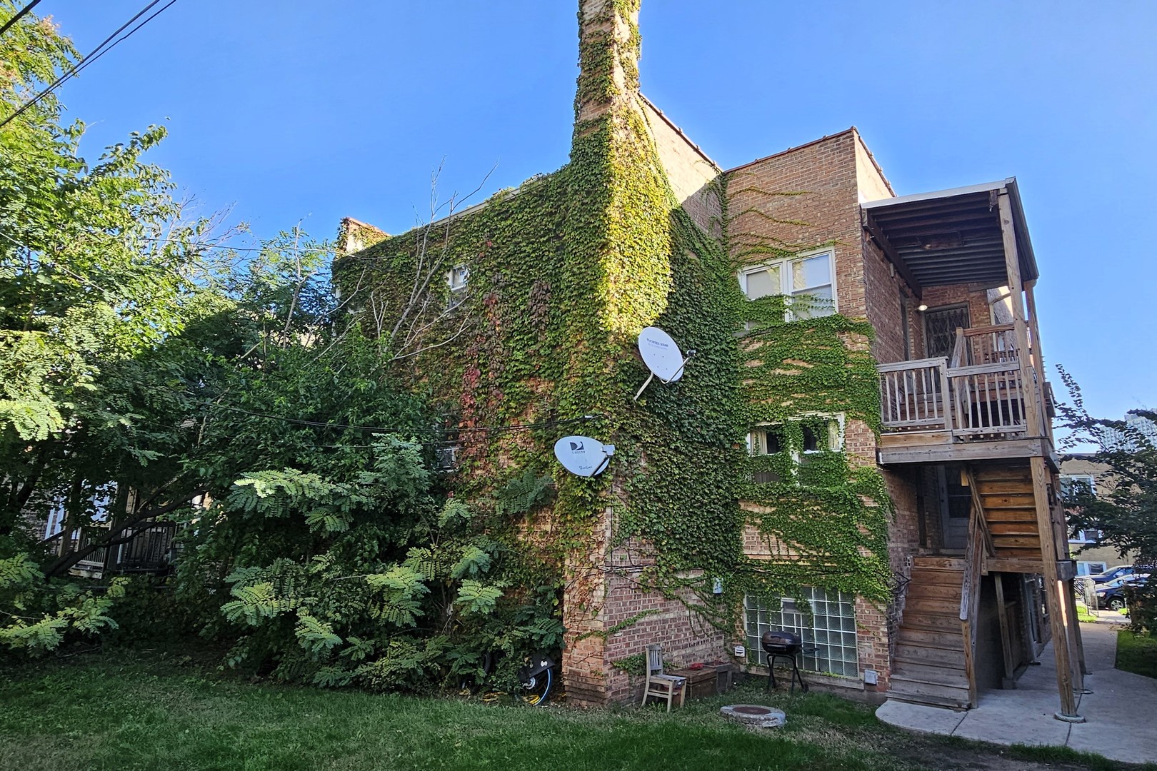 7322 S Kingston Avenue