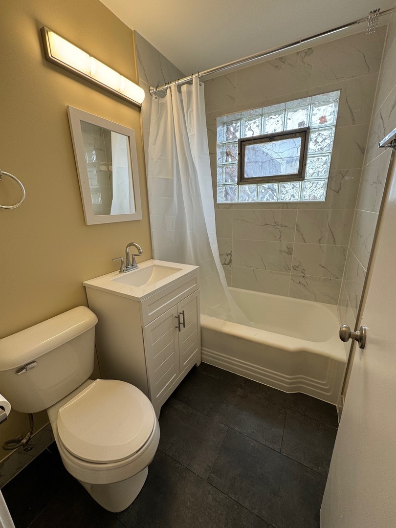 7322 S Kingston Avenue