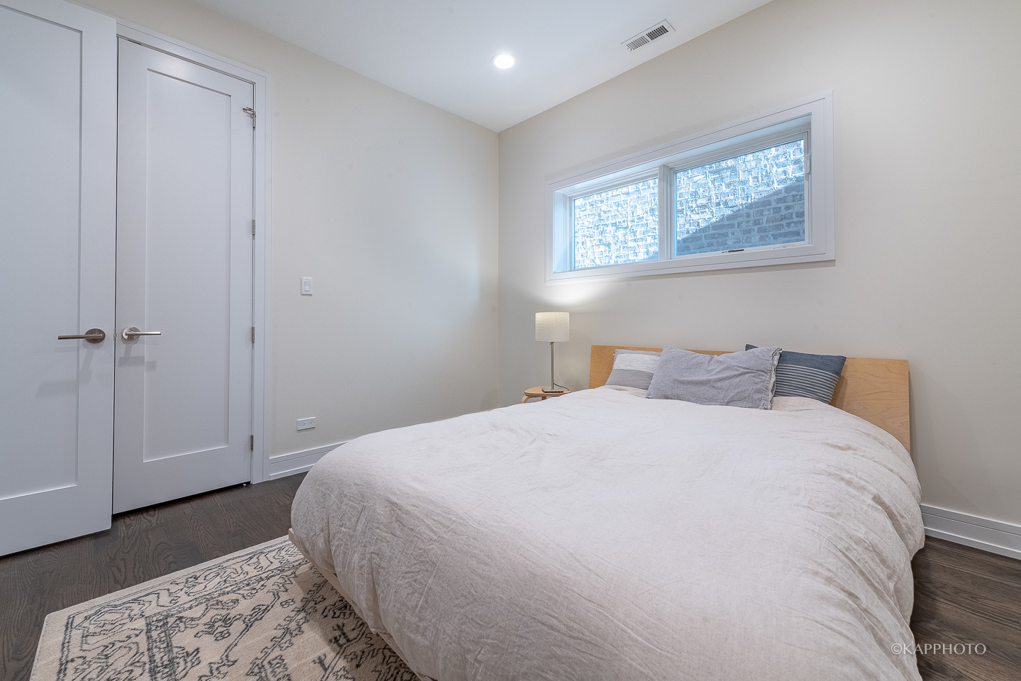 1217 N California Avenue Unit: 2