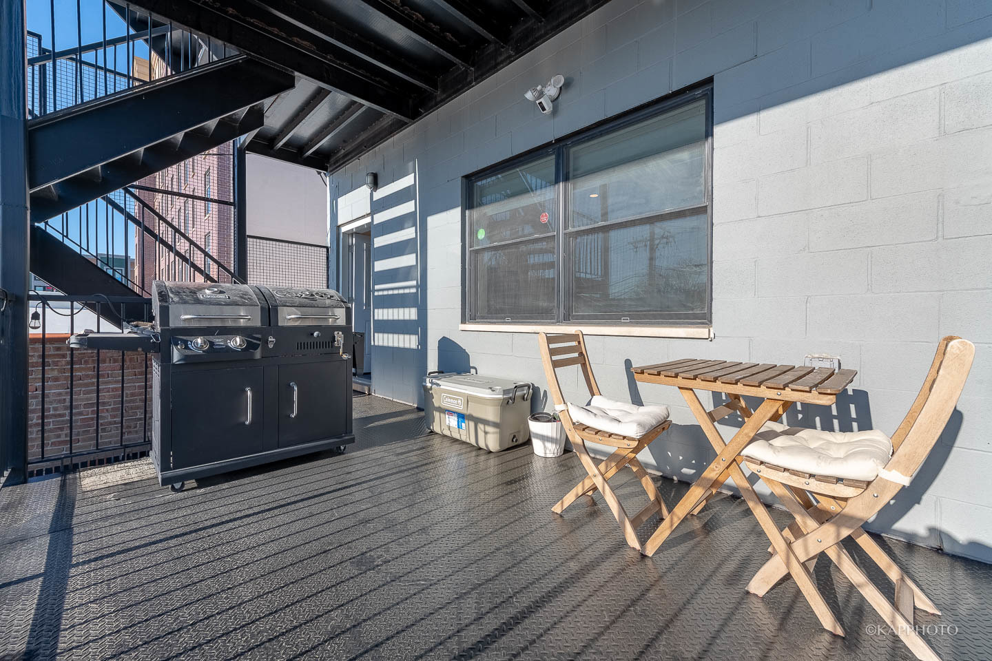 1217 N California Avenue Unit: 2