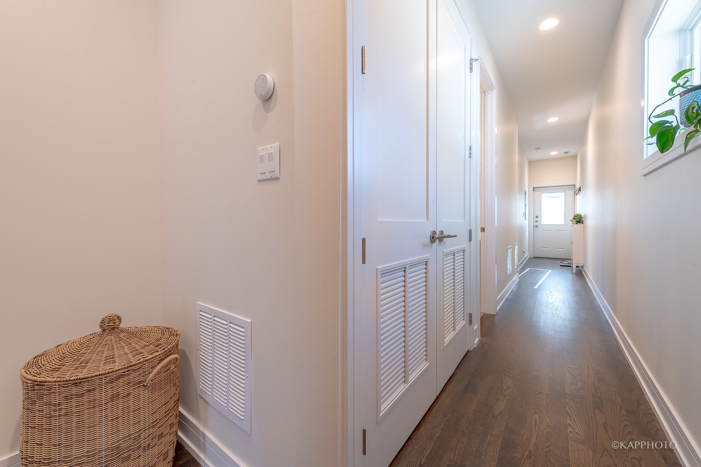 1217 N California Avenue Unit: 2