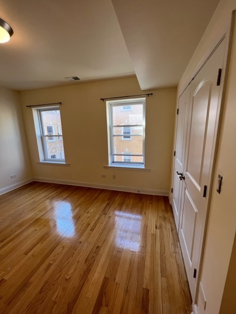 7411 N Hoyne Avenue Unit: 2