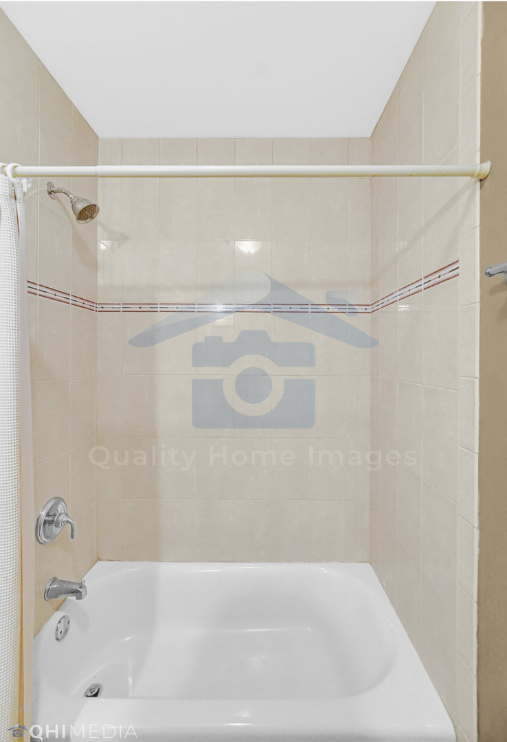 5224 S MICHIGAN Avenue Unit: 1