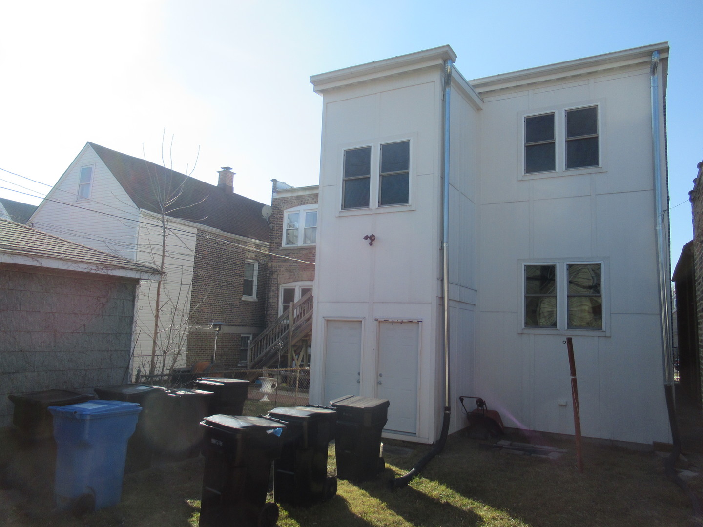 3621 S WINCHESTER Avenue