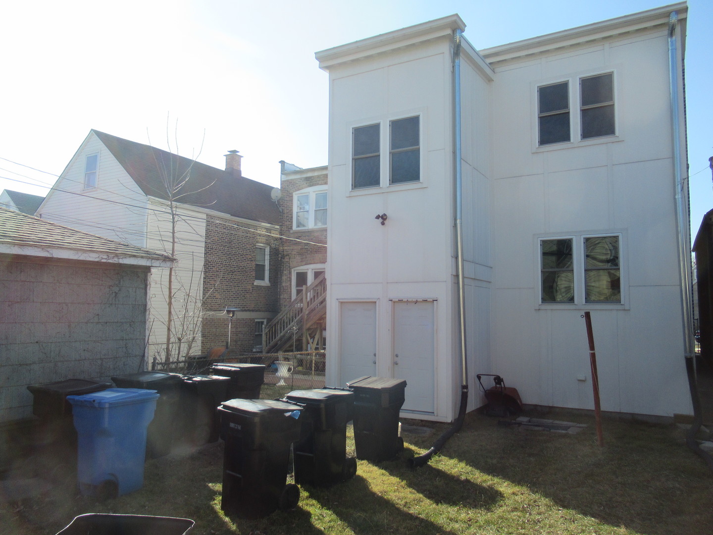 3621 S WINCHESTER Avenue