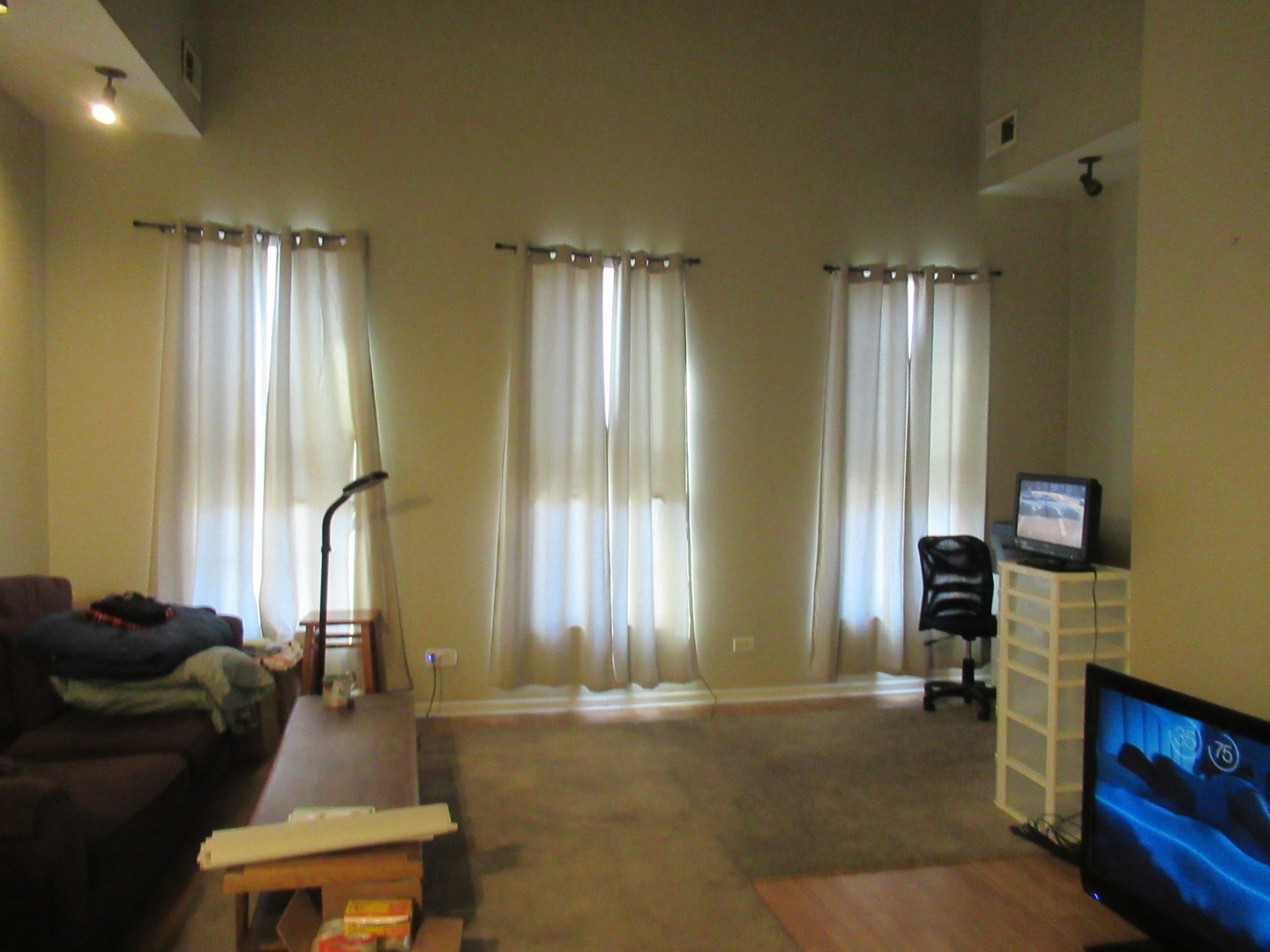 3621 S WINCHESTER Avenue