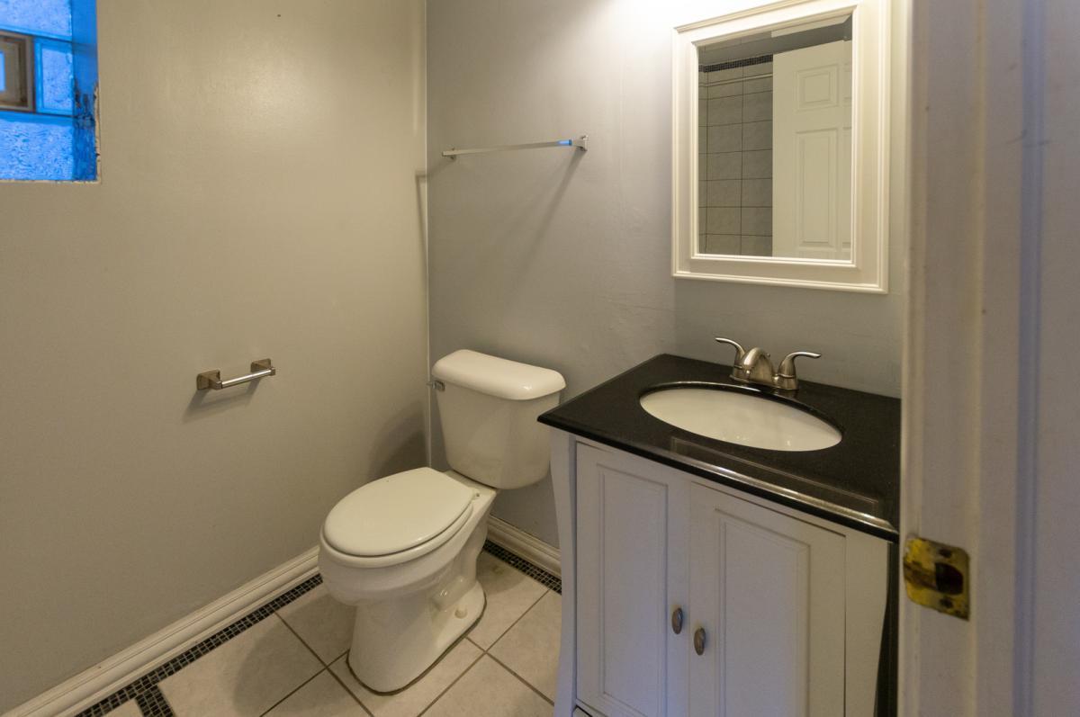 1624 N BELL Avenue Unit: B