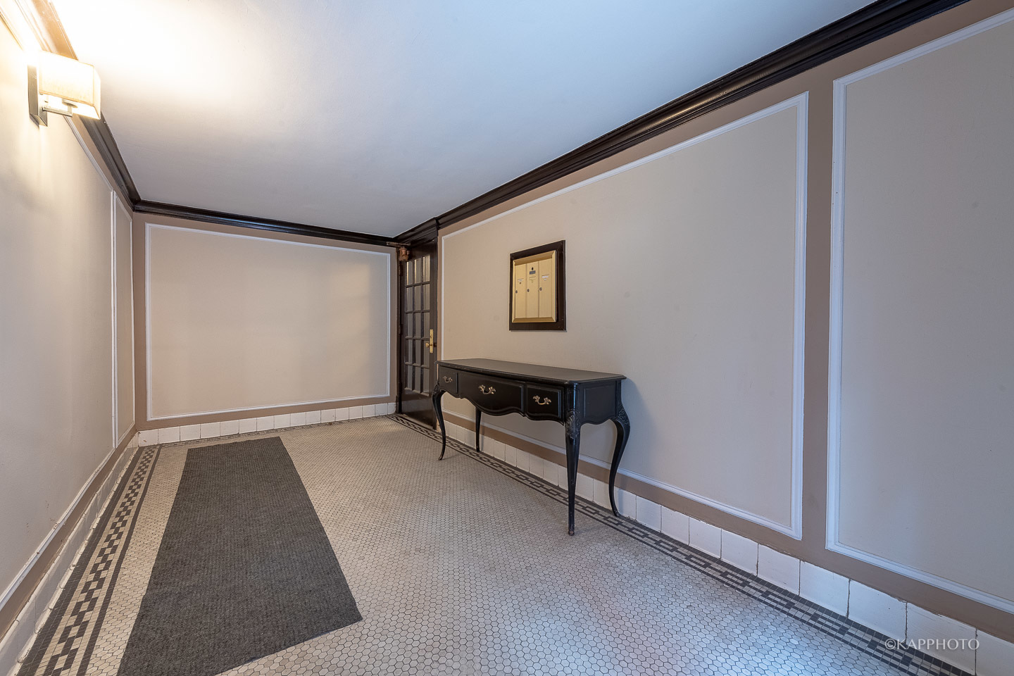 1323 W Addison Street Unit: 1B