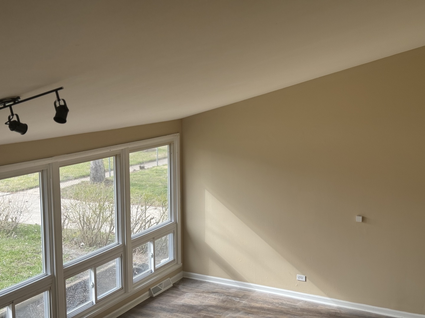 16521 Plymouth Drive