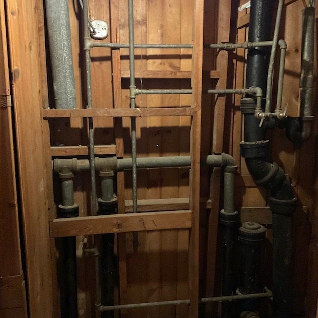 8905 S Merrill Avenue