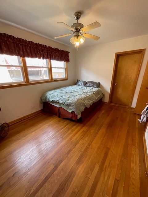 8905 S Merrill Avenue