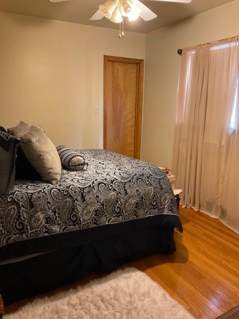 8905 S Merrill Avenue