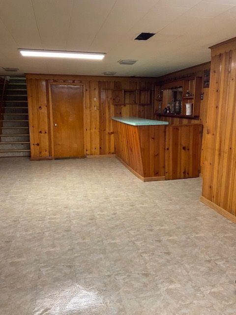 8905 S Merrill Avenue