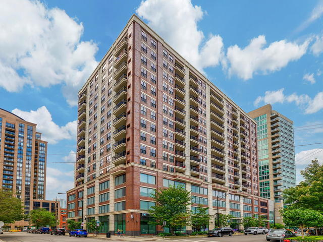 451 W Huron Street Unit: 1306