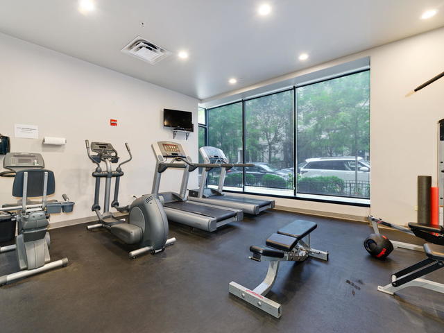 451 W Huron Street Unit: 1306