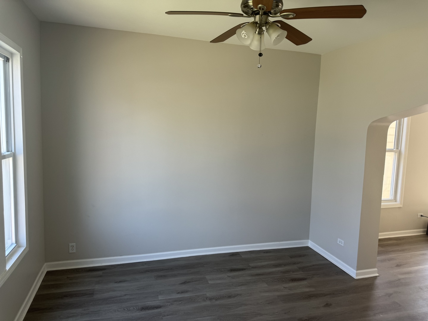 7728 S Maryland Avenue