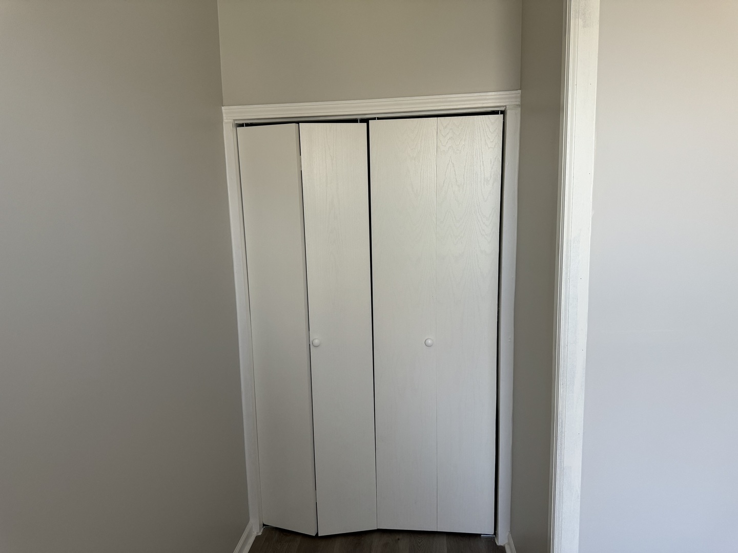 7728 S Maryland Avenue