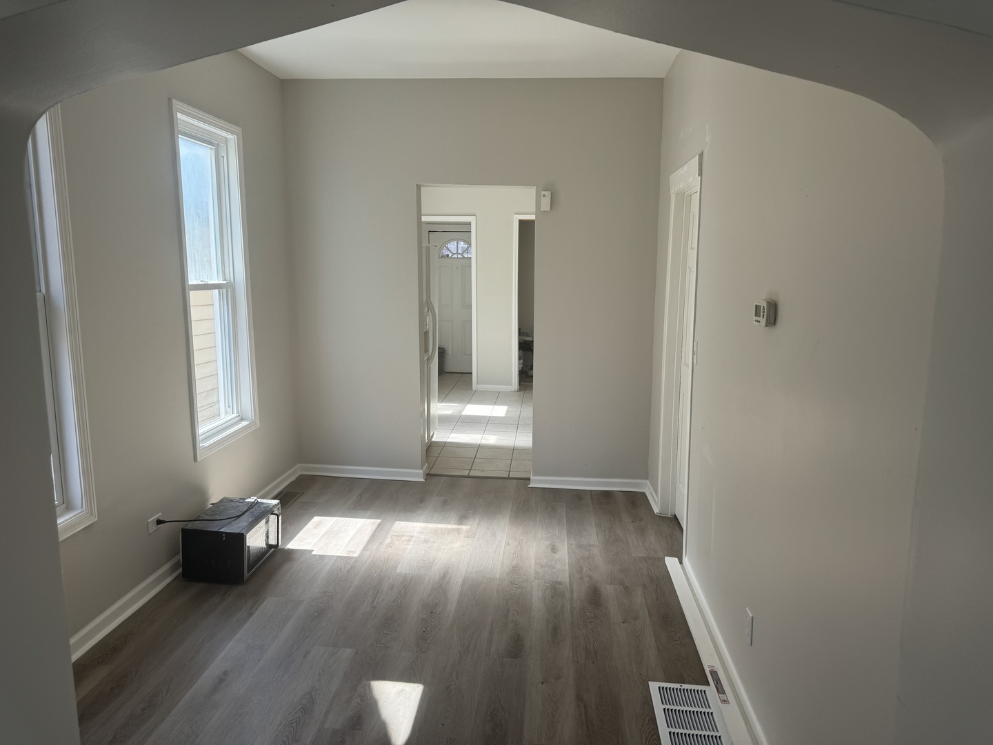 7728 S Maryland Avenue