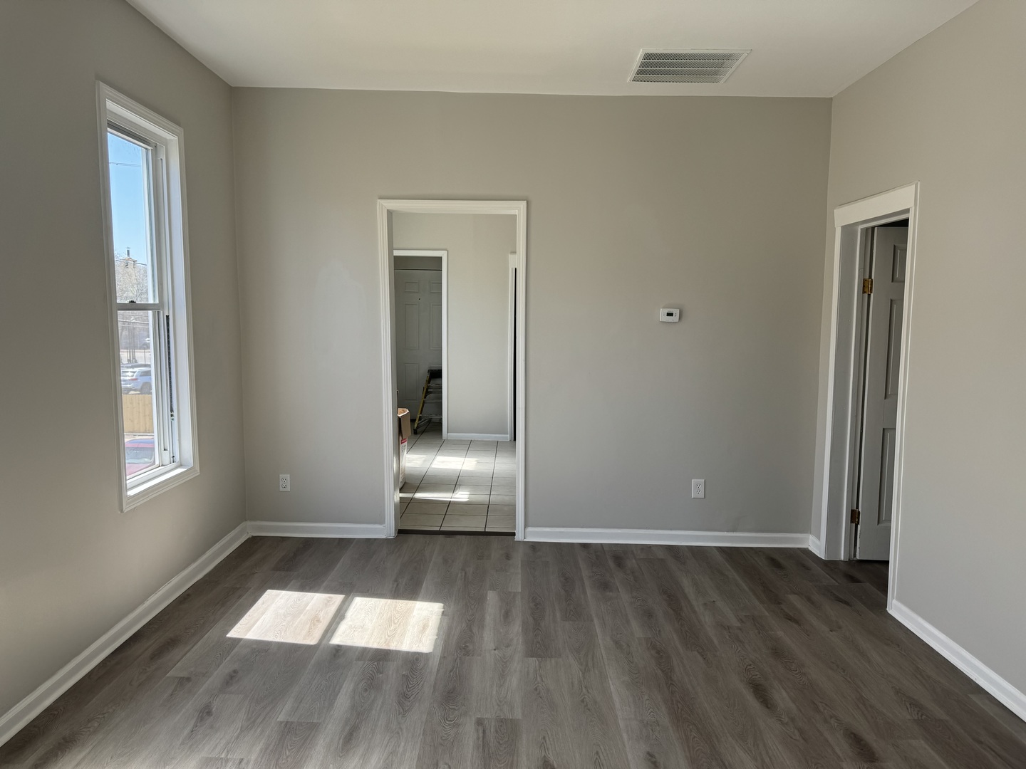 7728 S Maryland Avenue