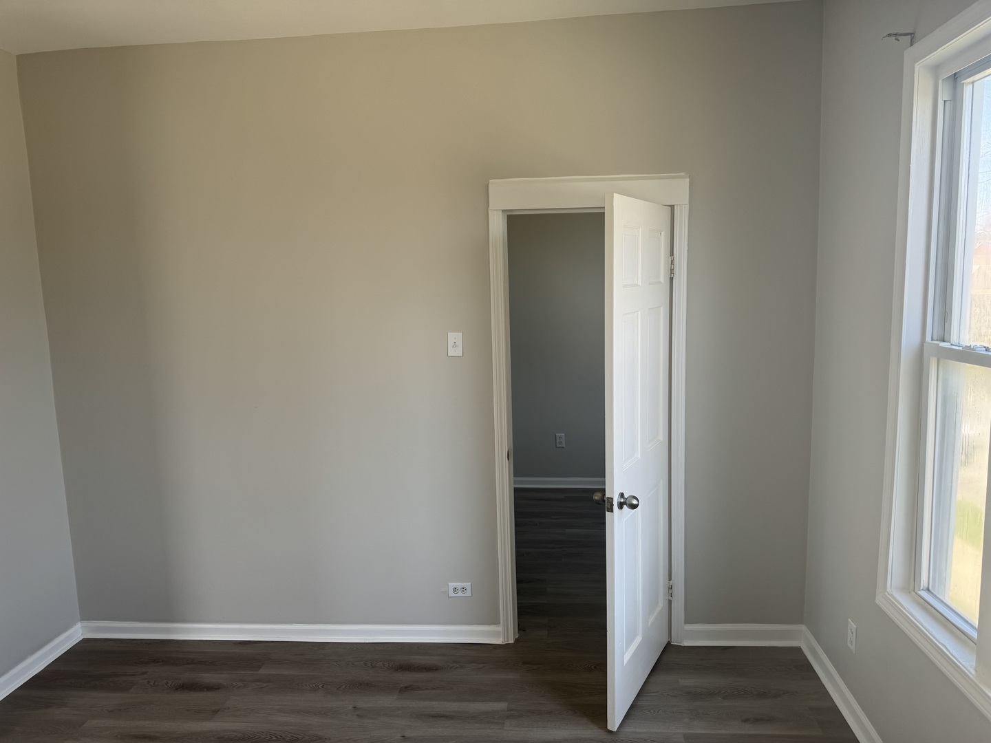 7728 S Maryland Avenue