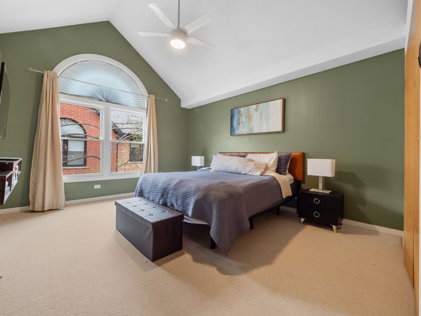 1801 W Diversey Parkway Unit: 30