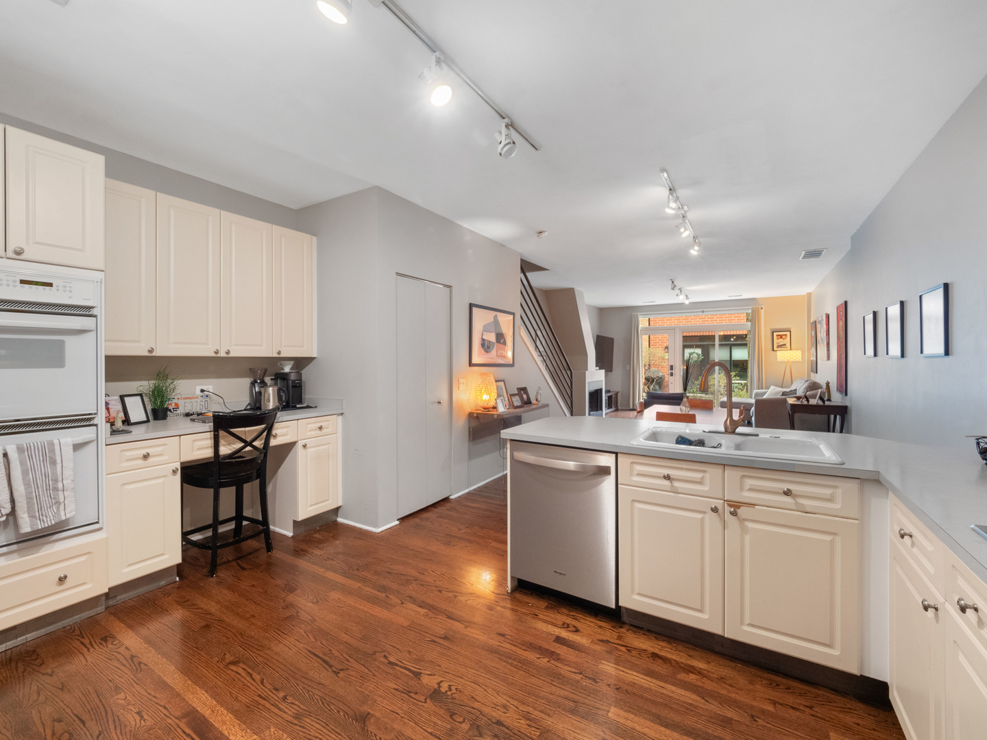 1801 W Diversey Parkway Unit: 30
